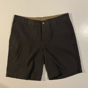 Columbia Men's Belted Cargo Shorts 36” Grey 10" inseam - Cotton - EUC